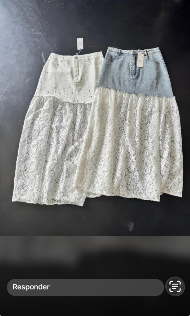Falda Boho de Encaje y Denim